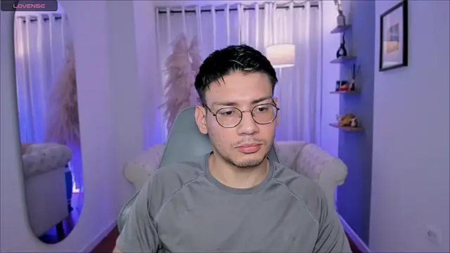 Snapshot of marcuswildx chatting on December 2025 05:10:02 PM marcuswildx online show from December 2025 05:10:02 PM