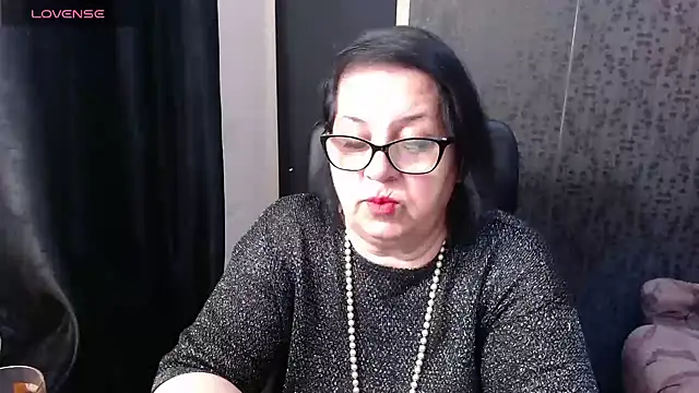 Snapshot of MissSanjanne chatting on May 2026 04:07:02 AM MissSanjanne online show from May 2026 04:07:02 AM