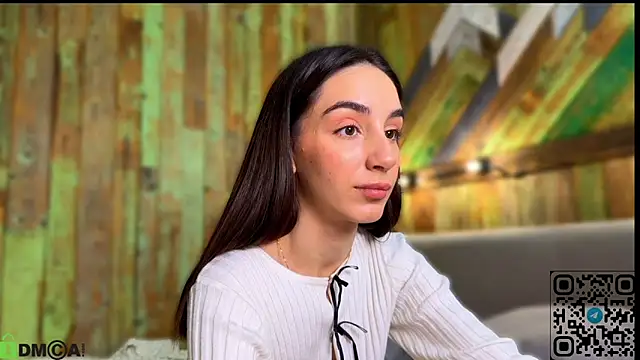 Elliizabeth online show from October 2025 09:13:01 AM