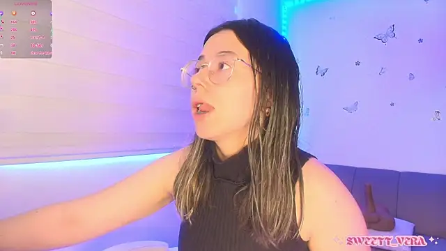 Snapshot of sweettvera chatting on June 2026 01:32:02 PM sweettvera online show from June 2026 01:32:02 PM