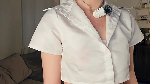 LaureMestler online show from March 2026 08:09:02 AM