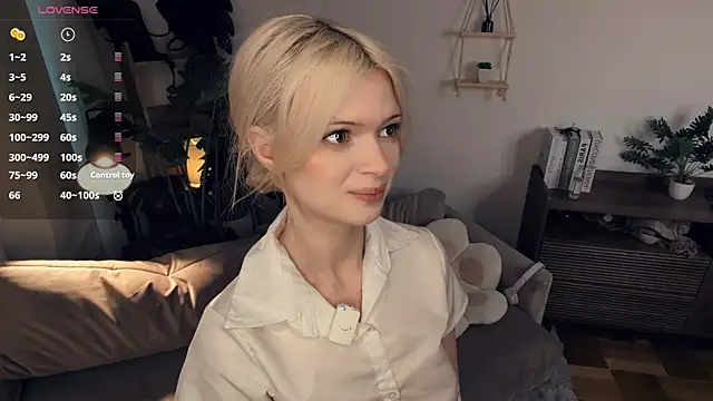 LaureMestler online show from April 2026 09:34:01 AM