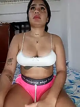 Sashalana online show from October 2025 12:24:02 PM