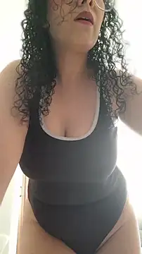 LondonHilton online show from April 2026 06:02:01 PM