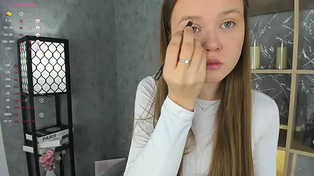 ElenoreReth online show from November 2025 01:27:02 AM