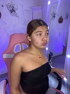 Gaby 002 online show from October 2025 02:14:02 AM