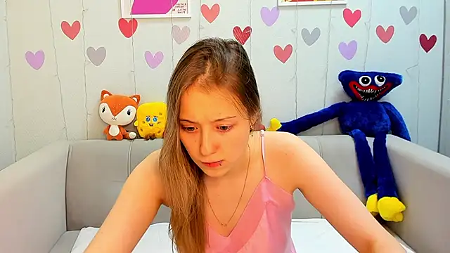 Angel Leeks online show from November 2025 01:22:01 PM