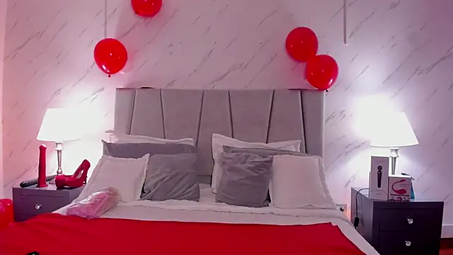 Snapshot of Michell_Monet chatting on February 2026 12:01:02 PM Michell Monet online show from February 2026 12:01:02 PM