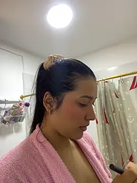 IsabellaJoness  online show from October 2025 11:42:01 AM