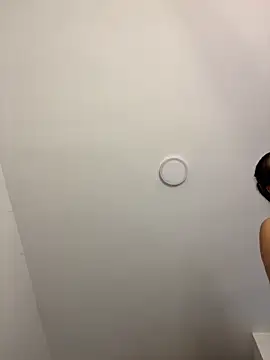 IsabellaJoness  online show from December 2025 08:03:01 PM