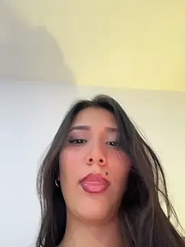 IsabellaJoness  online show from February 2026 04:28:02 PM