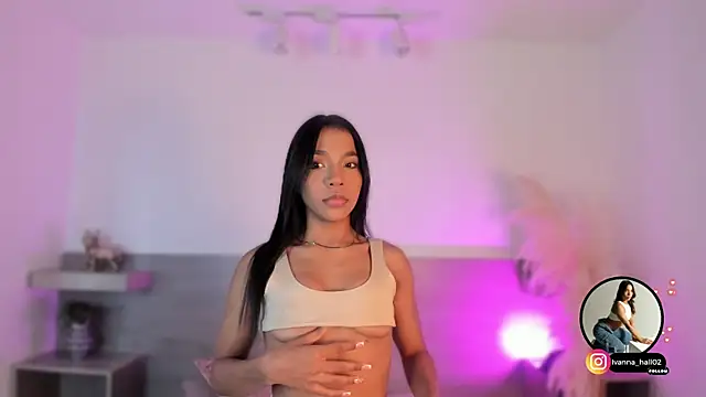 Ivana Hall online show from October 2025 07:42:02 PM