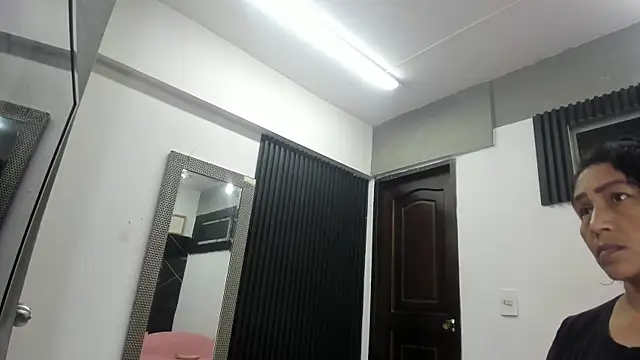 emperatris 23 online show from December 2025 11:48:01 AM