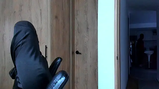 Snapshot of binmontana_ chatting on July 2026 11:13:02 PM binmontana online show from July 2026 11:13:02 PM