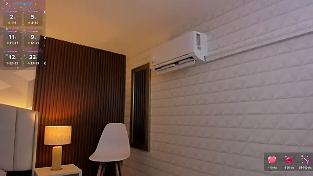 Snapshot of Bunny_boobs__ chatting on November 2025 01:26:02 AM Bunny boobs online show from November 2025 01:26:02 AM