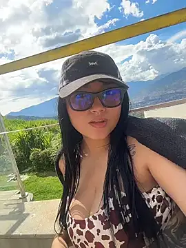 amberhoney02 online show from November 2025 07:27:02 PM