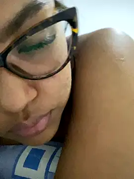 miiabrown18 online show from October 2025 02:01:02 AM