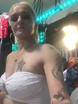 Snapshot of blondebarbiebae chatting on July 2026 07:39:01 PM blondebarbiebae online show from July 2026 07:39:01 PM