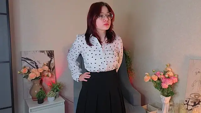 NyamNyamNyammm online show from September 2025 02:53:01 PM