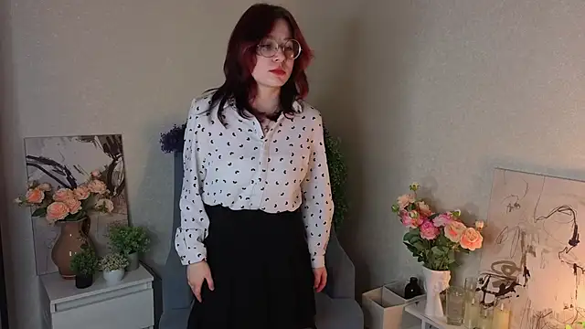 NyamNyamNyammm online show from September 2025 02:31:01 PM