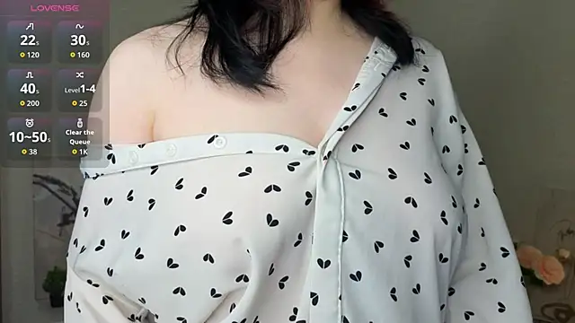 NyamNyamNyammm online show from November 2025 04:29:01 PM