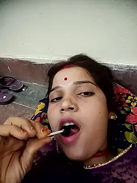 Snapshot of Mahek_love143 chatting on May 2026 04:12:01 PM Mahek love143 online show from May 2026 04:12:01 PM