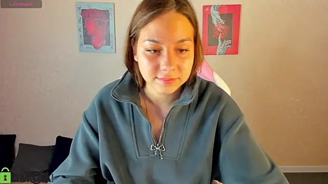 Al1ice Moures online show from November 2025 01:16:01 AM