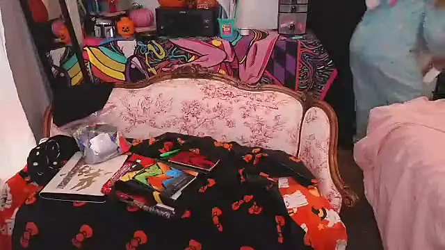 Snapshot of xofrankiefinexo chatting on October 2025 07:24:02 PM xofrankiefinexo online show from October 2025 07:24:02 PM