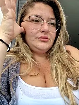 HornyBella88 online show from October 2025 09:39:01 AM