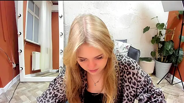 Melissa 199 online show from November 2025 04:23:02 AM