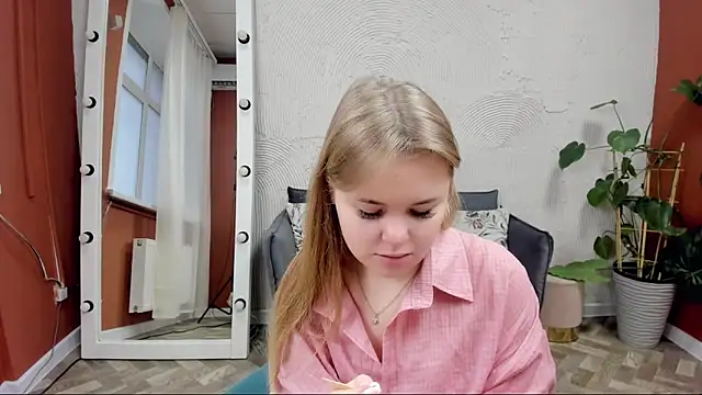 Melissa 199 online show from November 2025 05:11:01 AM