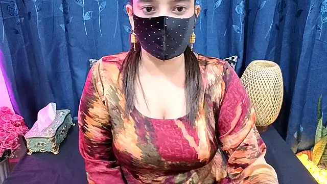 Sanvi-Queen online show from December 2025 07:10:01 PM