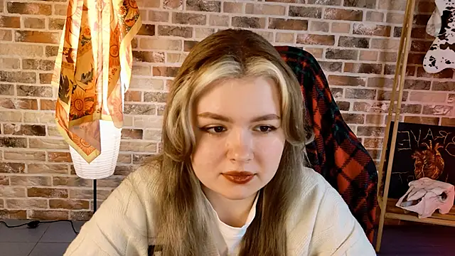 HaleySun online show from September 2025 03:27:02 PM