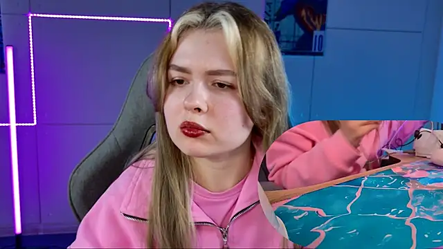 HaleySun online show from September 2025 05:34:02 AM