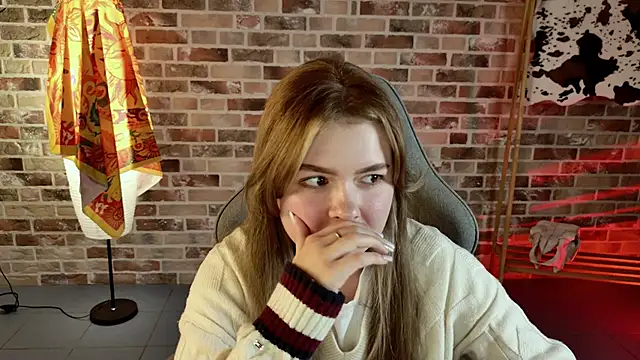 HaleySun online show from October 2025 01:34:01 PM