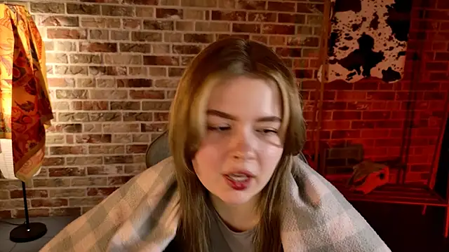 HaleySun online show from October 2025 09:28:01 AM