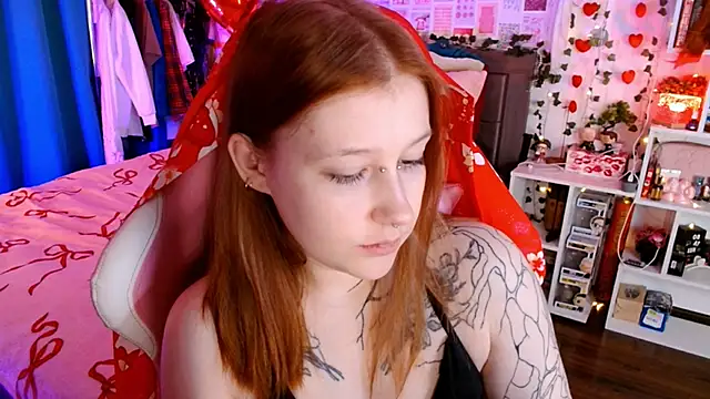 Ayla Hicks online show from February 2026 02:43:01 AM