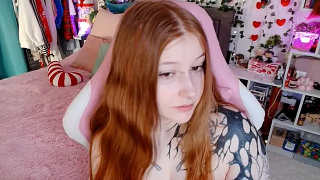 Ayla Hicks online show from April 2026 03:00:02 AM