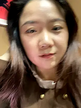 Snapshot of Momo-9988 chatting on October 2025 07:07:02 AM Momo-9988 online show from October 2025 07:07:02 AM