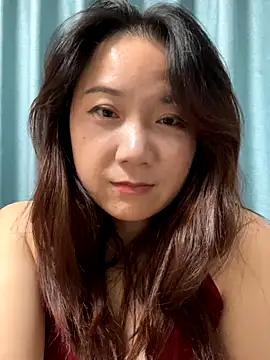 Snapshot of Momo-9988 chatting on November 2025 04:17:01 PM Momo-9988 online show from November 2025 04:17:01 PM