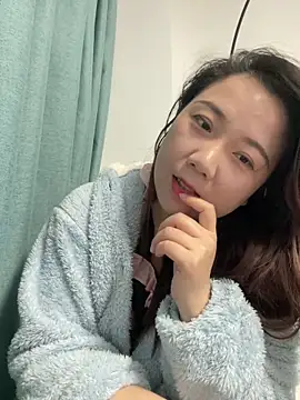 Snapshot of Momo-9988 chatting on November 2025 06:23:02 AM Momo-9988 online show from November 2025 06:23:02 AM