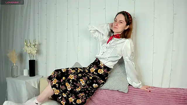 Rimma Kallas online show from October 2025 01:21:02 PM