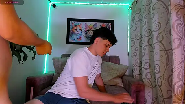 Cream Jock online show from October 2025 01:06:02 AM