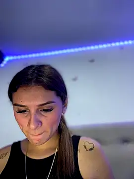 Snapshot of aliisonn___parker26 chatting on September 2025 03:23:02 AM aliisonn parker26 online show from September 2025 03:23:02 AM