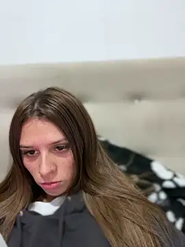 Snapshot of aliisonn___parker26 chatting on October 2025 03:23:02 AM aliisonn parker26 online show from October 2025 03:23:02 AM