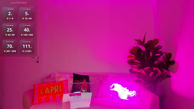 TiaBelle online show from November 2025 06:18:02 PM