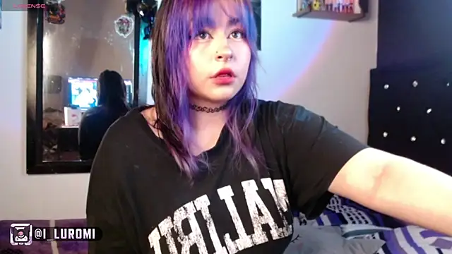 Iluromi online show from April 2026 02:45:01 PM