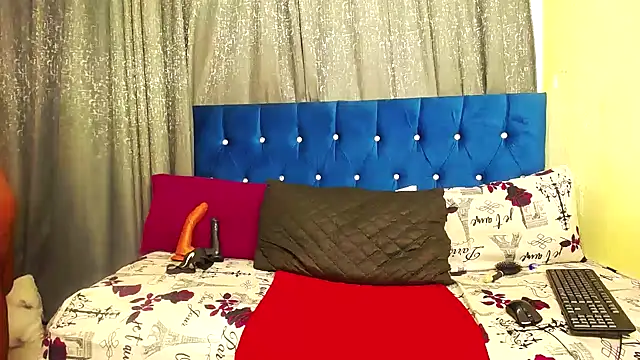 BustyBMWx online show from November 2025 07:51:01 AM