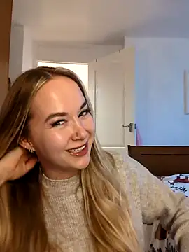 BarbieDolly x online show from December 2025 03:06:01 PM