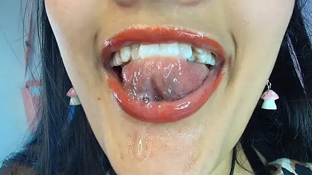 Hinata 21  online show from October 2025 06:42:02 PM